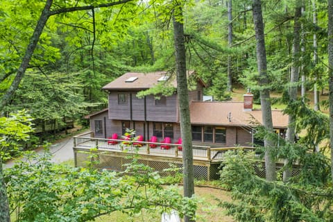 The North Pine Lodge @ Loon Lake