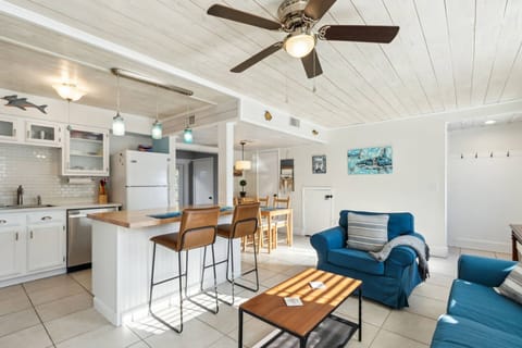 Open Concept Living Area: Bright space with stylish decor, perfect for relaxation and fun gatherings!