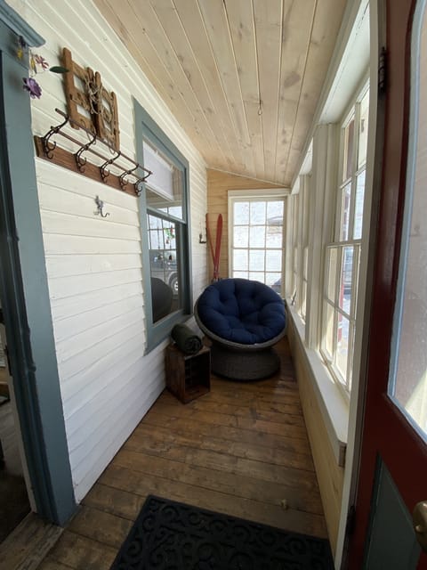 Enclosed front porch