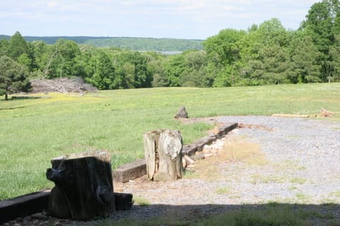 The farm view of Kentucky Lake.
