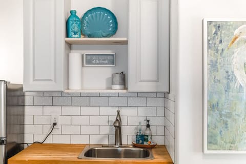 Old-fashioned sink in the downstairs kitchenette
