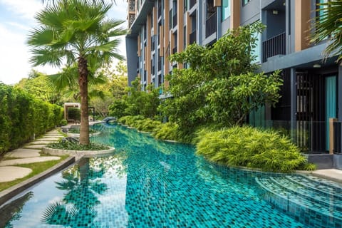 Pool access duplex in Surin condo for 4 people (4251)