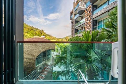 ET414 - Charming pool view studio in Patong (5988)