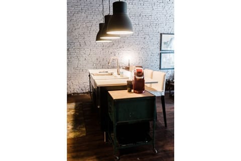 THE STARR LOFT- Earlham, IUEast, Historic District Apartment in Indiana