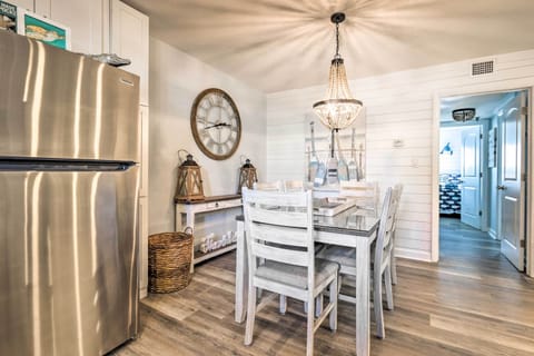 Fully Equipped Kitchen | Keurig Pod Coffee Maker