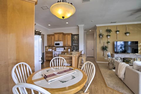 Living Room | Air Conditioning