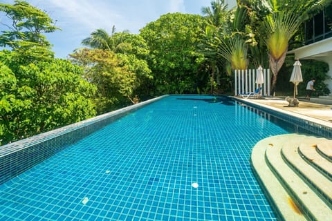 Mountain view apartment in Karon, 650m to beach (1634)