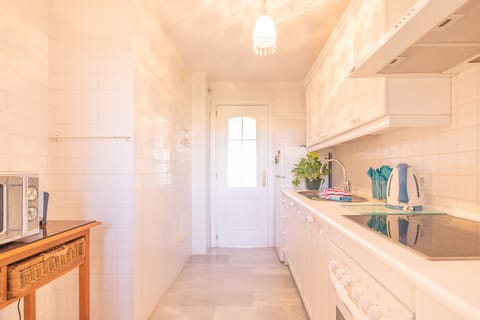 Nice separate kitchen with all utilities