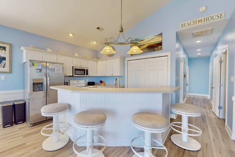 Extra seating at the kitchen bar