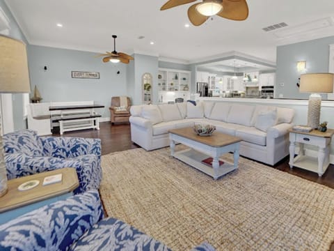 Living Area, 3rd Floor