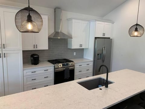 Beautifully finished and modern kitchen.