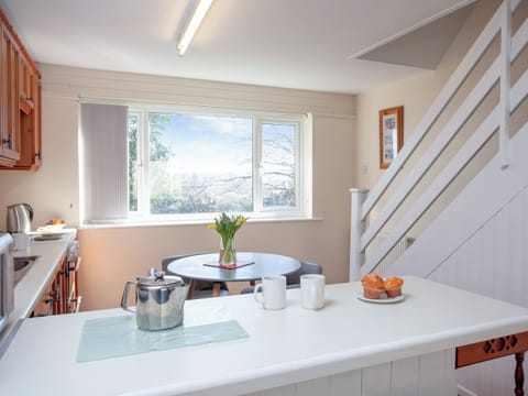 Kitchen/diner | 117 Atlantic Reach - Atlantic Reach Holiday Park, Newquay