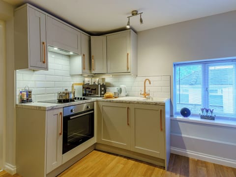 Kitchen | The Cottage - Tor Y Graig, Neath