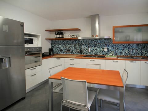 Sky, Cloud, Food, Plant, Tableware, Table, Window, Mountain, Fruit, Wood