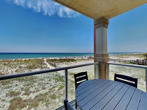 Welcome to Beach Club #206A!