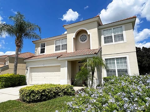 Private 5 bed 4 bath home. Clean, maintained, renovated.