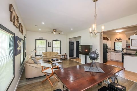 Great space for everyone to be comfortable.