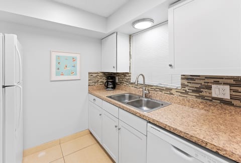 Fully equipped kitchen with plenty of counter space