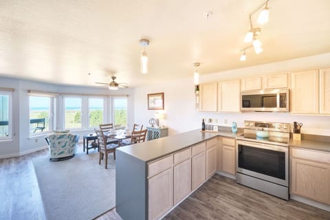 Open floor plan with ample natural light and stunning views