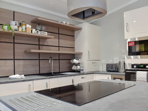 Kitchen | Lakeview Lodge, Landford, near Salisbury