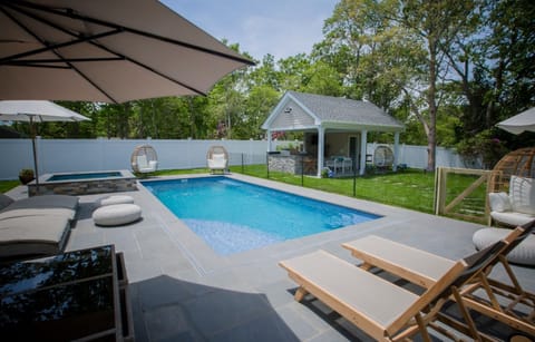 Pool
Spa
Patio
