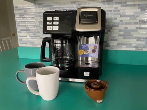 12 cup brew pot and K Cup compatible.