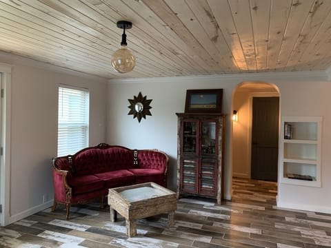 Flooring, Living Room, Room, Indoors, Floor