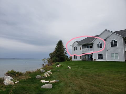 The circle it the balcony of this condo 