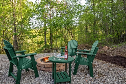 Easy Livin' - Back Area with Charcoal Grill and Firepit