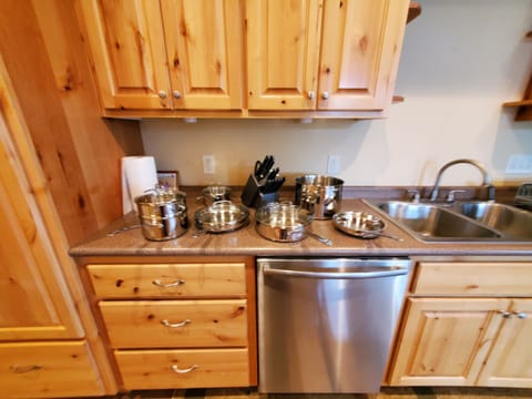 Plenty of pots and pans to help with any cooking you may want to do.