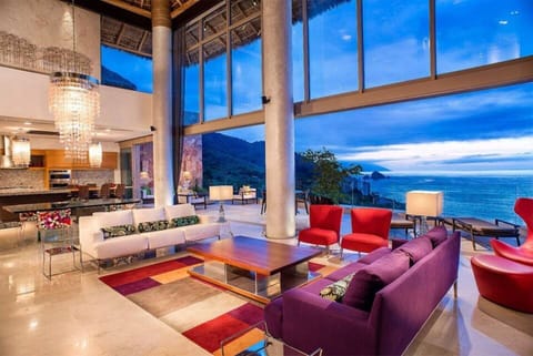Beyond luxury, opulence and exclusivity... there is only the Grand Penthouse!