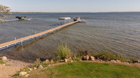 Great Dock with Plenty of Space on North Long