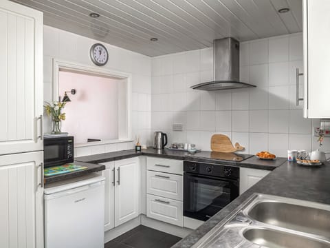 Kitchen | Harbour View, Cemaes Bay