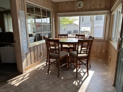 Seating for 6 Front Porch