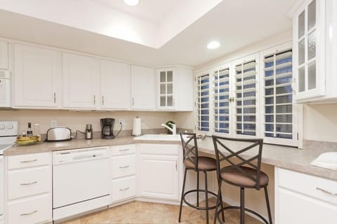 Fully equipped kitchen for all your cooking needs