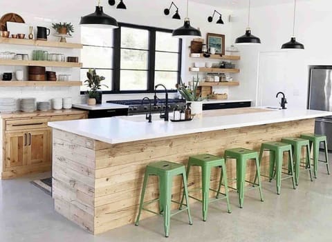 14' island, great for entertaining