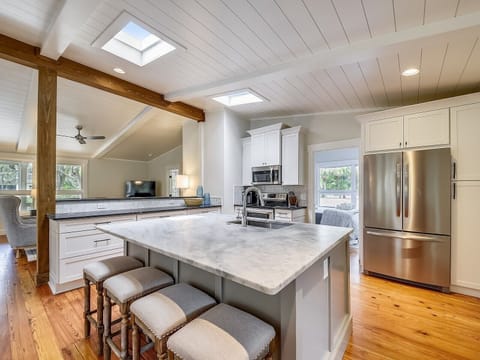 Updated Kitchen at 5 Dogwood Lane