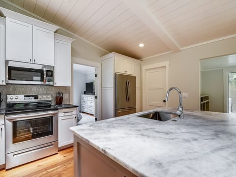 Kitchen with Stainless Steel Appliances at 5 Dogwood Lane