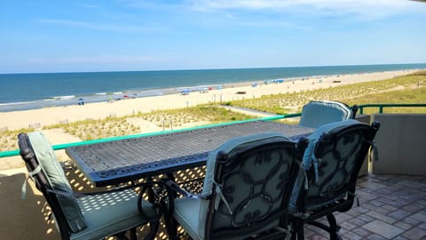 Welcome To Desoto Beach Club 310