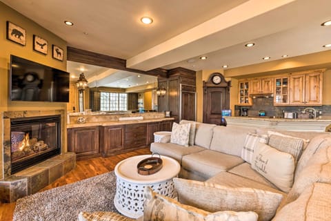 Park City Vacation Rental Townhome | 4BR | 3.5BA | 2,467 Sq Ft | Stairs Required
