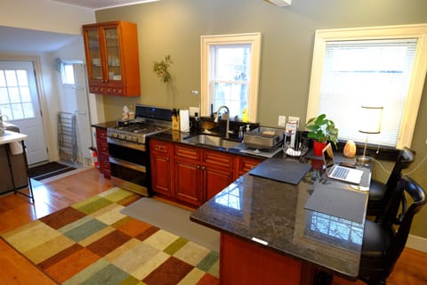 Big kitchen, great for cooking!