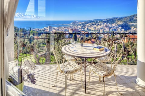 Balcony / Terrace / Patio, Building Exterior, Outdoor, Scenic View