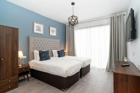 Superking or 2 Twin beds