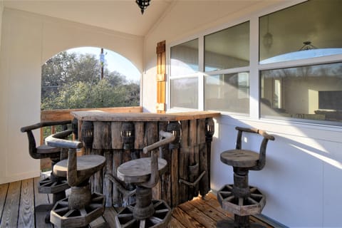 Riverview House - Upper Front Balcony