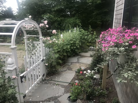 Private Entrance