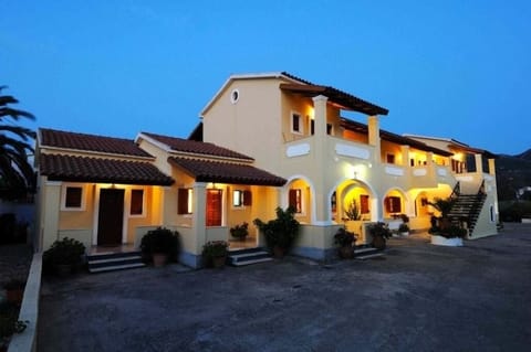 Welcome to our ideally located Apartment village