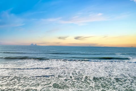 Ocean Views-Pacifica Beach 