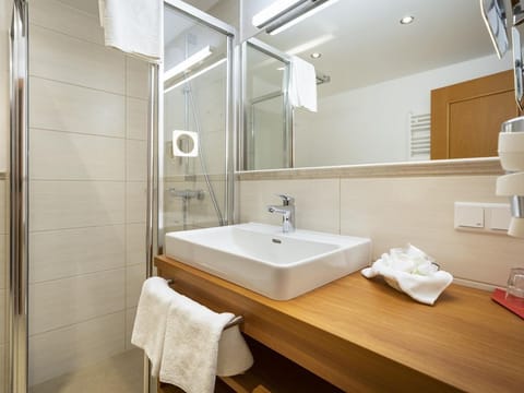 Superior Suite - Hotel & Restaurant Wastlwirt**** House in Carinthia, Austria