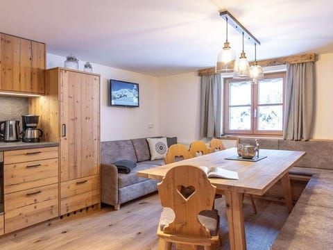 Appartement Wildalmkircherl - Christernhof Farm Stay in Salzburgerland
