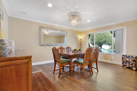 Dining Room- Large spacious dining room